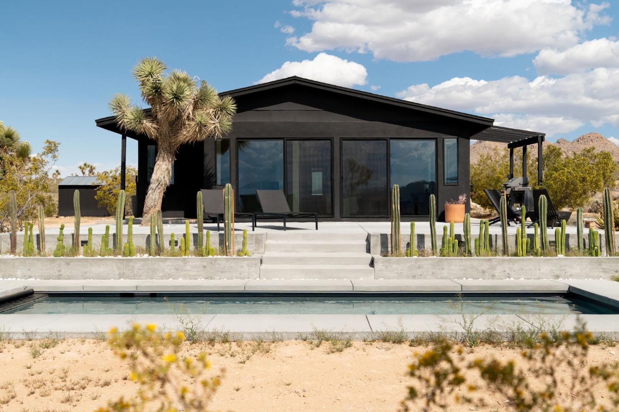 Sacred Haven L Cabin W Cowboy Pool At Park Entrance Joshua Tree Buitenkant foto